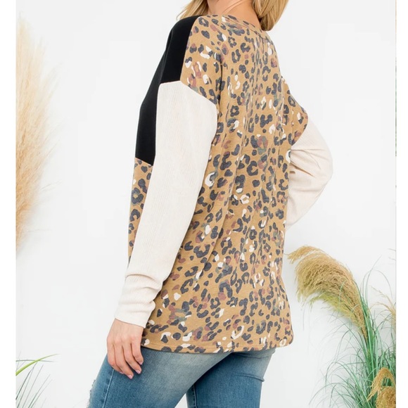 13 Boho Color Block Contrast Leopard Long Sleeve Top - Picture 3 of 3